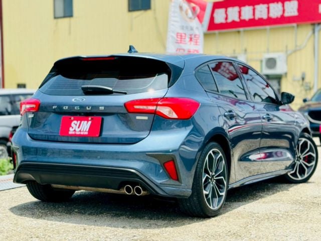 21年式！小改款！Lommel賽道版！電動椅！ACC跟車！盲點！抬顯！CarPlay！紅色卡鉗！撥片！原鈑件！可全貸！  第20張相片