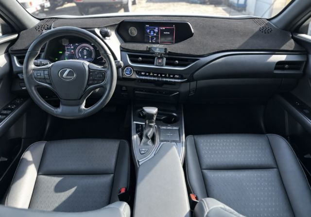 油電豪華！原廠保固中！全速域跟車！摸門！360環景！CarPlay！腳踢尾門！盲點！前後紀錄！雙前電動加熱椅！可全貸！  第10張相片