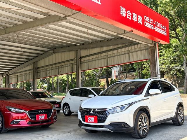 AR環景版＊女用一手車＊車庫車＊原廠保養＊原版件認證車＊最適合新手駕駛跨界小休旅＊可全額貸款可換車＊  第1張相片