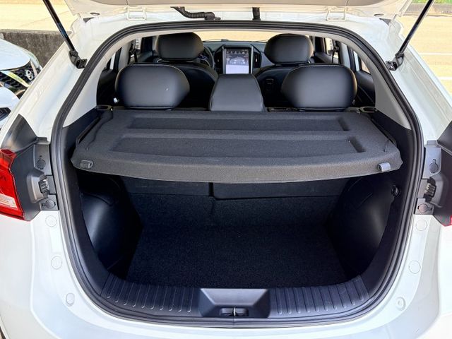 AR環景版＊女用一手車＊車庫車＊原廠保養＊原版件認證車＊最適合新手駕駛跨界小休旅＊可全額貸款可換車＊  第12張相片