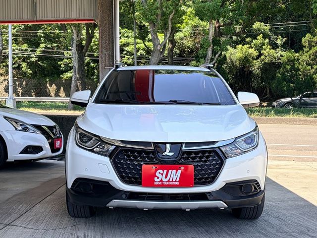 AR環景版＊女用一手車＊車庫車＊原廠保養＊原版件認證車＊最適合新手駕駛跨界小休旅＊可全額貸款可換車＊  第20張相片