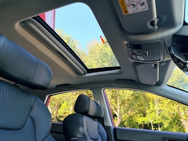AR環景版(89.5萬)＊自用一手車＊車庫車＊原廠保養＊全車原版件＊認證車＊ＧＴ小改款＊選配導航＊可全額貸款可換車＊  第19張相片