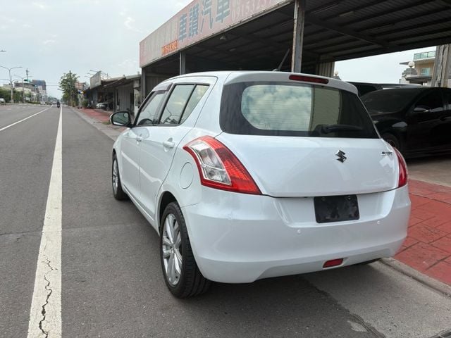 SWIFT  第12張相片