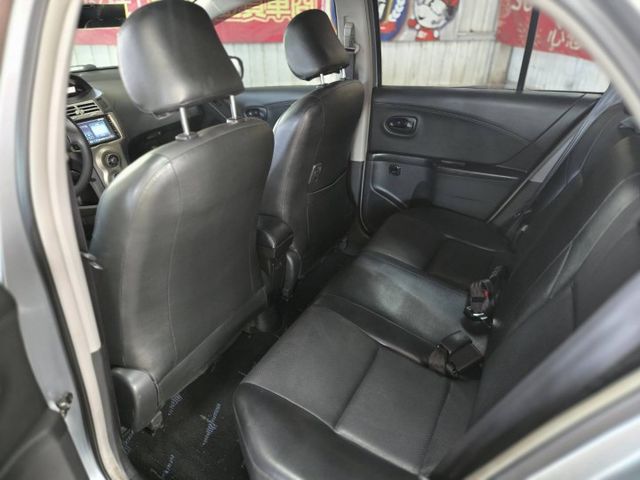 YARIS  第4張相片