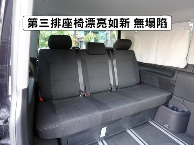 【本月特價】露營車型，新車179萬▲只跑９萬，全原廠保養▲四顆輪胎剛換新的▲升級數萬元影音配備▲原鈑件認證，可全額貸款  第7張相片