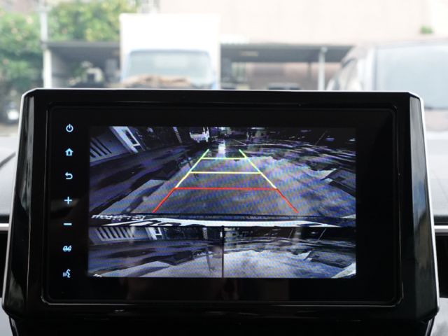 ▲尊爵版，只跑２萬，原廠保固中▲升級影音安卓機，CarPlay▲盲點，全速域，七氣囊，免鑰匙，恆溫，胎壓，原鈑件可全貸  第13張相片