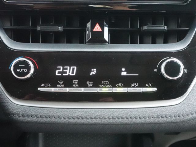 ▲尊爵版，只跑２萬，原廠保固中▲升級影音安卓機，CarPlay▲盲點，全速域，七氣囊，免鑰匙，恆溫，胎壓，原鈑件可全貸  第15張相片