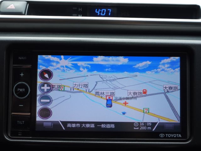 ▲最頂級4WD版，新車123.9萬，全車原鈑件▲升級數萬元影音配備▲六氣囊，電動椅，HID頭燈，免鑰匙，恆溫，定速  第11張相片