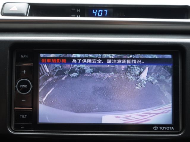 ▲最頂級4WD版，新車123.9萬，全車原鈑件▲升級數萬元影音配備▲六氣囊，電動椅，HID頭燈，免鑰匙，恆溫，定速  第12張相片