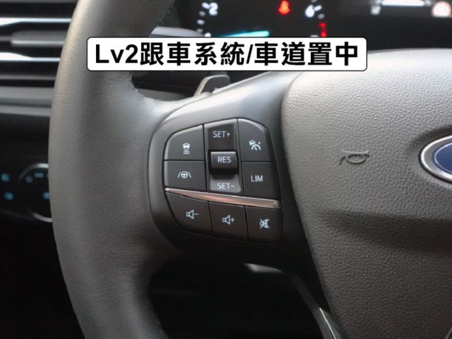 ▲Active任性版，只跑７萬，全原廠保養▲超美無菸車，全車原鈑件▲Lv2跟車，盲點，免鑰匙，電動椅，手機CarPlay  第8張相片