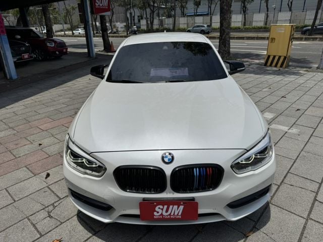 118I，五門掀背，好入手，不退流行  第2張相片
