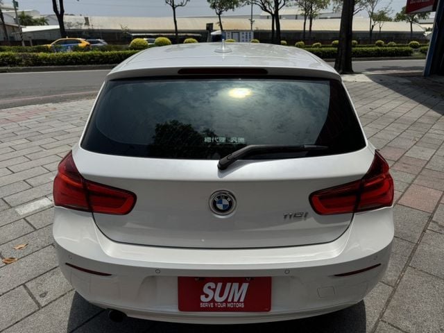 118I，五門掀背，好入手，不退流行  第3張相片