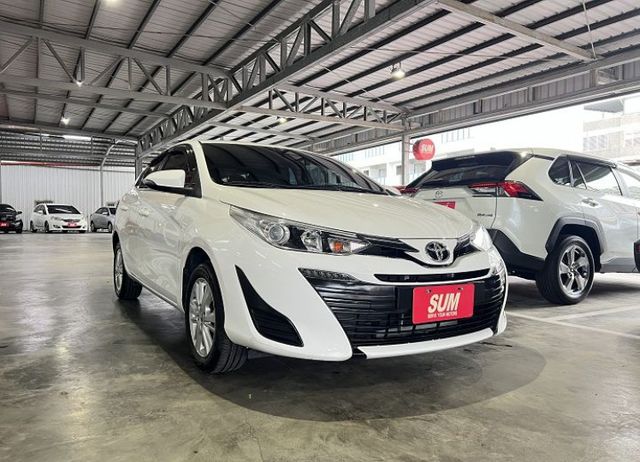 經典影音版 僅跑8萬3 原鈑件認證車 配備雙氣囊/循跡/影音/售後2年5萬公里保固  第4張相片