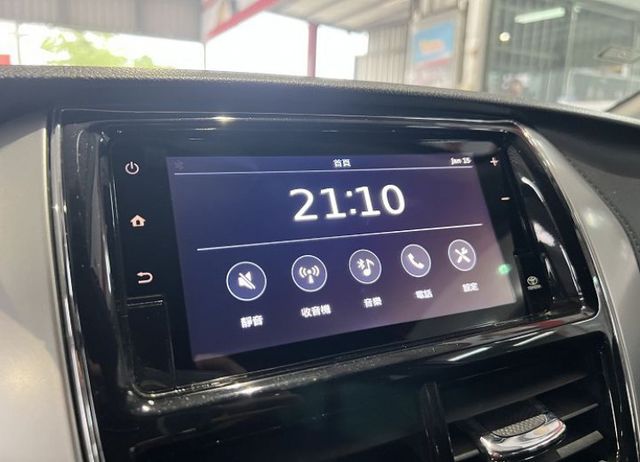 經典影音版 僅跑8萬3 原鈑件認證車 配備雙氣囊/循跡/影音/售後2年5萬公里保固  第13張相片