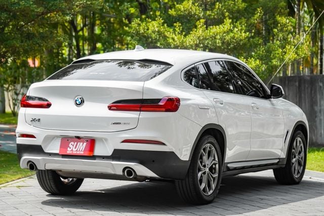 正21出廠｜白金領航版｜全車原鈑件｜末代純油車｜HK音響｜抬頭顯示器｜無線CARPLAY｜LV2自動跟車｜腳踢尾門  第4張相片