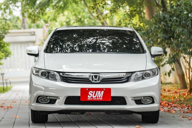 全車原鈑件｜VTIS版｜車況優質｜內外乾淨漂亮｜一手車皆在原廠保養｜ORO胎壓偵測器｜HID頭燈｜換檔撥片｜四輪米其林胎  第2張相片
