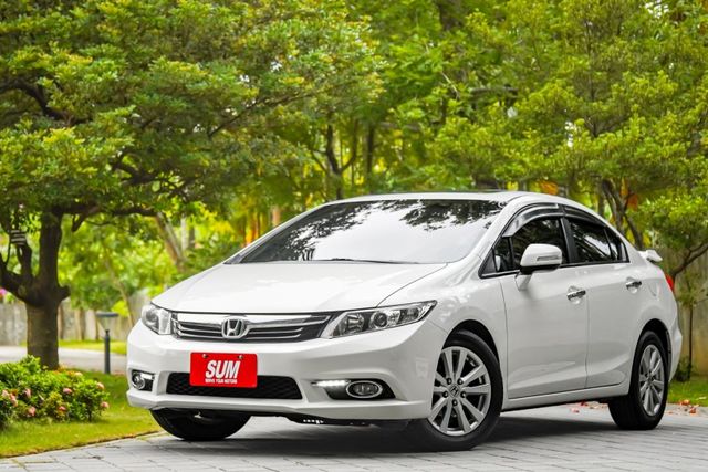 全車原鈑件｜VTIS版｜車況優質｜內外乾淨漂亮｜一手車皆在原廠保養｜ORO胎壓偵測器｜HID頭燈｜換檔撥片｜四輪米其林胎  第6張相片
