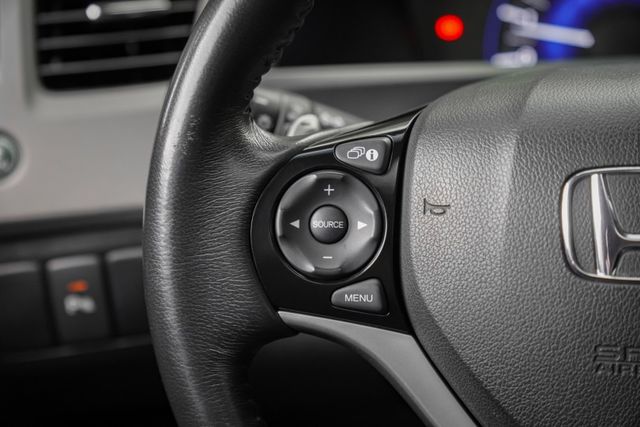 全車原鈑件｜VTIS版｜車況優質｜內外乾淨漂亮｜一手車皆在原廠保養｜ORO胎壓偵測器｜HID頭燈｜換檔撥片｜四輪米其林胎  第10張相片