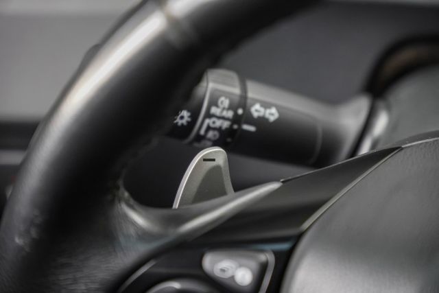 全車原鈑件｜VTIS版｜車況優質｜內外乾淨漂亮｜一手車皆在原廠保養｜ORO胎壓偵測器｜HID頭燈｜換檔撥片｜四輪米其林胎  第12張相片