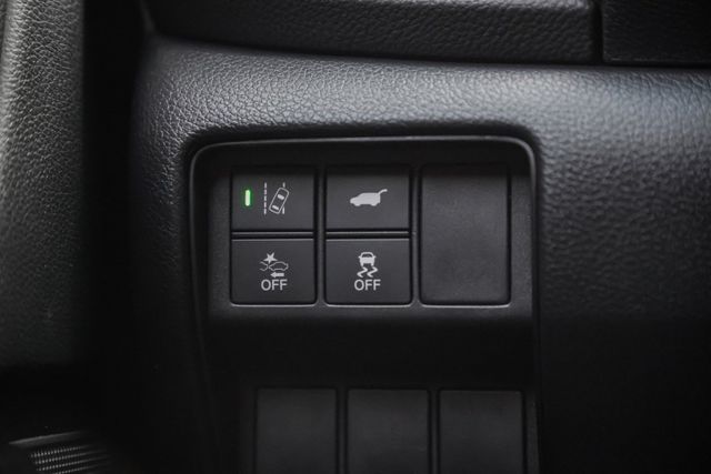 全車原鈑件｜頂級S版｜ACC跟車｜車道維持｜電動尾門｜恆溫空調｜電動天窗｜空力套件｜電動座椅  第13張相片