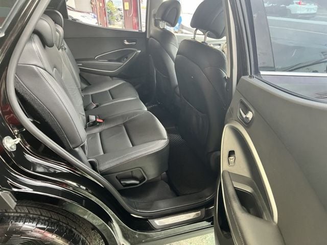 柴油一手車4WD5+2人座  第7張相片