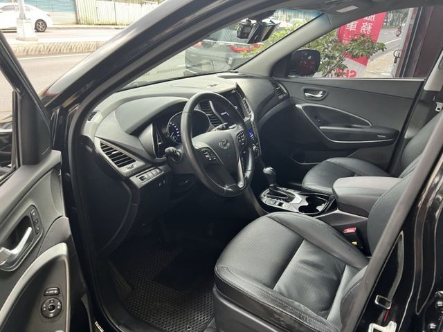 柴油一手車4WD5+2人座  第9張相片