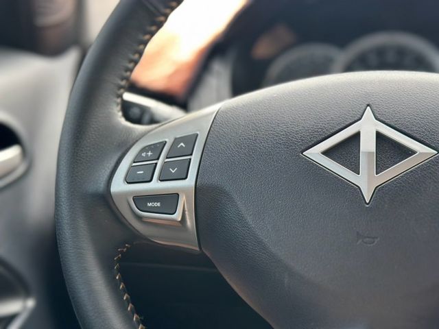 一手車 非載貨用 後出風口 側踏板 內裝保持很好 賞車另有優惠價  第11張相片