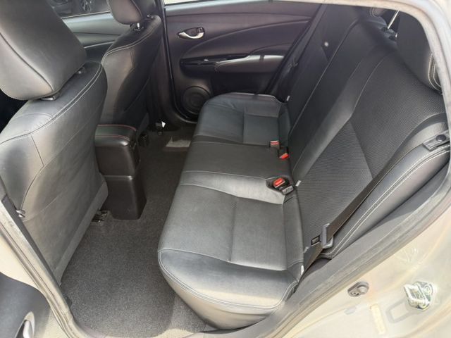 一手車認證車 旗艦版 Ikey摸門 恆溫 抬顯 導航 CarPlay 保證只跑4.5萬 可全貸 保固2年  第8張相片
