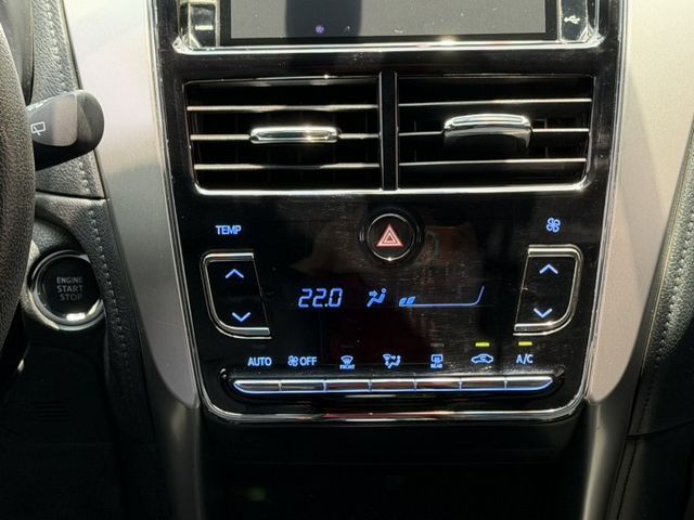 一手車認證車 旗艦版 Ikey摸門 恆溫 抬顯 導航 CarPlay 保證只跑4.5萬 可全貸 保固2年  第14張相片