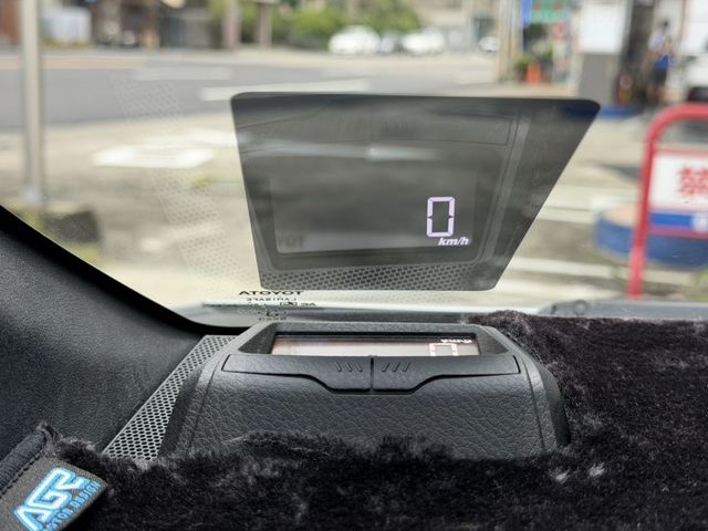 一手車認證車 旗艦版 Ikey摸門 恆溫 抬顯 導航 CarPlay 保證只跑4.5萬 可全貸 保固2年  第16張相片