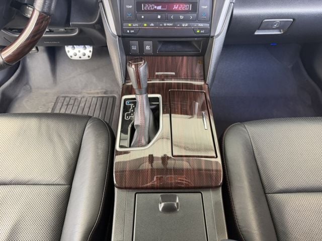 油電 一手車 原鈑件 里程保證8萬公里 IKEY摸門 天窗 無線CarPlay 電動椅 抬頭顯示 可全貸  第14張相片