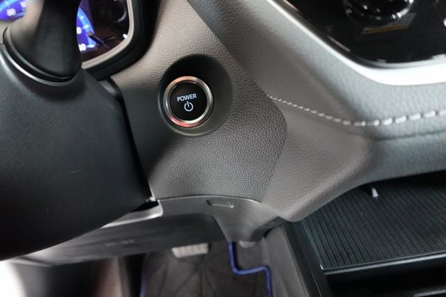 2026年3月出廠~1.8 油電版~LED頭燈.AUTOHOLD.無線CARPLAY~僅跑4千多公里~新車保固中~里程保  第11張相片