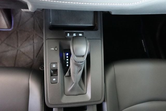 2026年3月出廠~1.8 油電版~LED頭燈.AUTOHOLD.無線CARPLAY~僅跑4千多公里~新車保固中~里程保  第12張相片