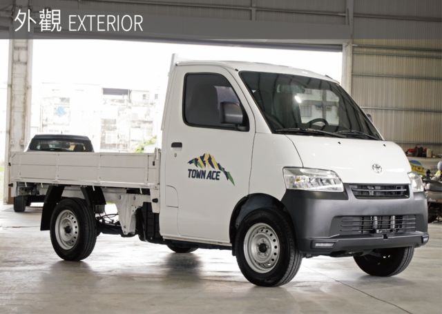 TOYOTA豐田 TOWN ACE  第2張相片