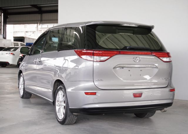 TOYOTA豐田 PREVIA  第3張相片