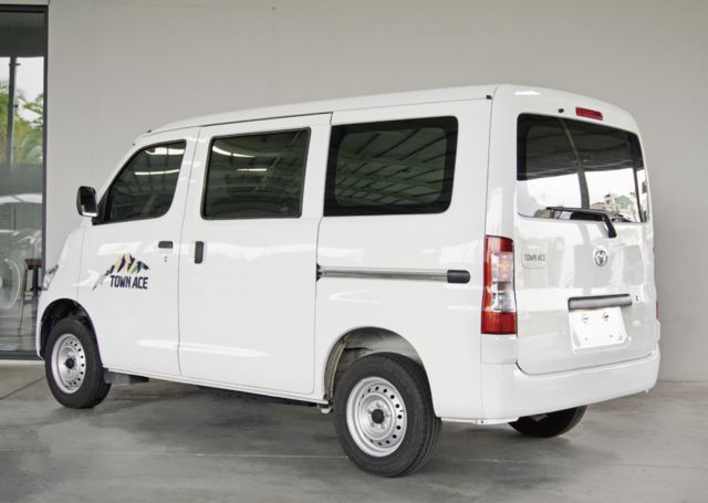 TOYOTA豐田 TOWN ACE  第3張相片