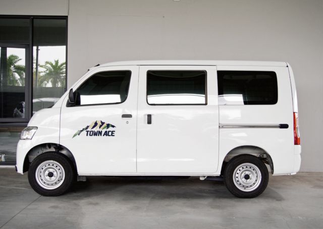 TOYOTA豐田 TOWN ACE  第4張相片