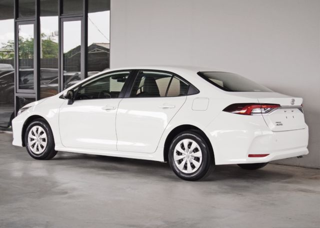 TOYOTA豐田 ALTIS  第3張相片