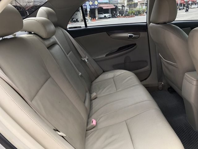 耐用 好維修 省油 原鈑件 碼錶原車主更換過 實際里程約26萬多 認證車 可貸款 優質代步中型轎車款  第11張相片