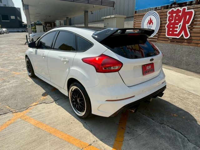 第三代小改款車型 渦輪增壓引擎 里程保證 手自排檔 多功能影音系統 認證車 有保固 可貸款  第4張相片