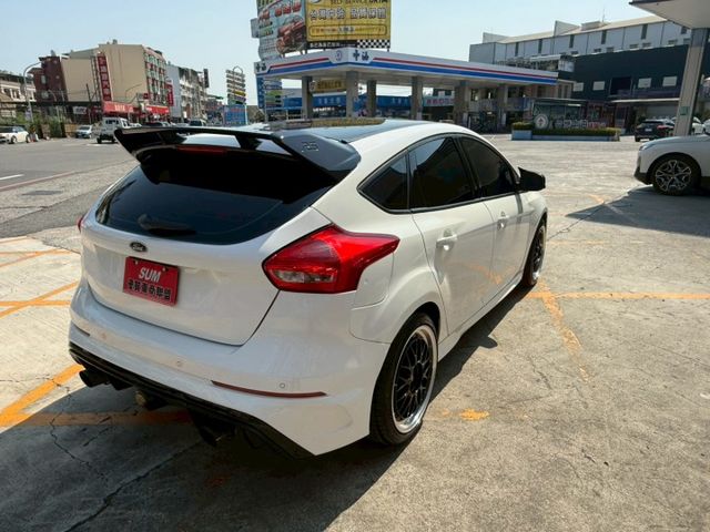 第三代小改款車型 渦輪增壓引擎 里程保證 手自排檔 多功能影音系統 認證車 有保固 可貸款  第5張相片