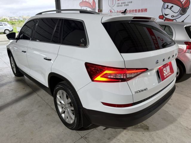 2021 Skoda Kodiaq TSI豪華菁英版 七人座 1.5 環景影像 ikey 盲點偵測 三區恆溫 ACC  第5張相片