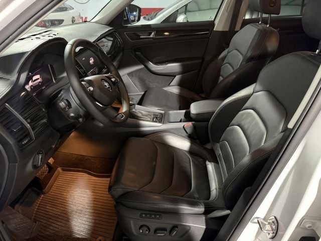 2021 Skoda Kodiaq TSI豪華菁英版 七人座 1.5 環景影像 ikey 盲點偵測 三區恆溫 ACC  第6張相片