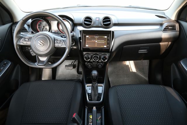 2023 Suzuki Swift GLX油電 1.2 倒車顯影 ACC 換檔撥片 ikey 盲點偵測 里程保證2.6萬  第9張相片