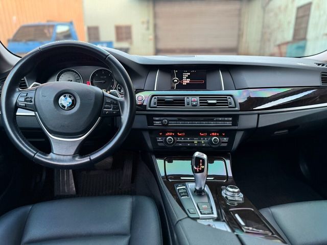 BMW寶馬 520D  第5張相片