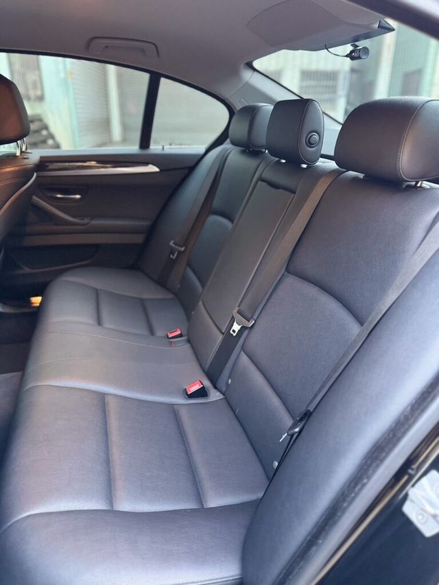 BMW寶馬 520D  第7張相片