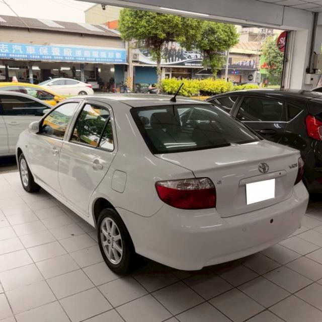 售2011 Toyota Vios 1.5  原鈑件/做好認證了  第2張相片