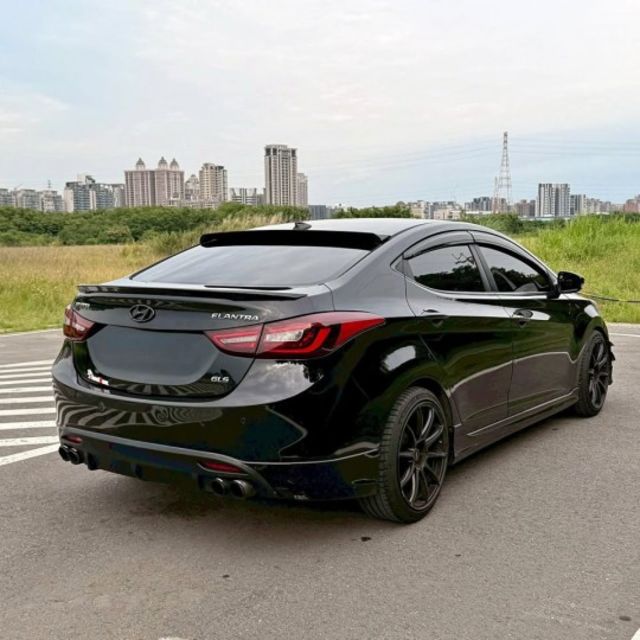 2012 Elantea 1.8頂級版  里程保證 準時保養 全車無事故  第4張相片