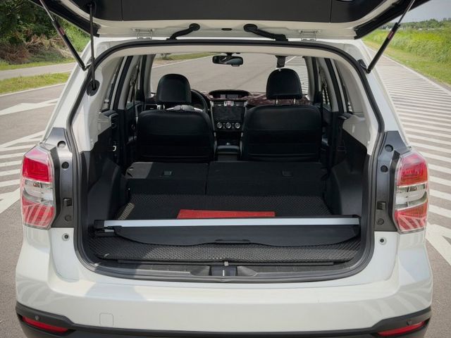 售 2013 Subaru Forester 2.0 XT Premium  熱血與實用兼具的日系渦輪全時四驅休旅！  第4張相片