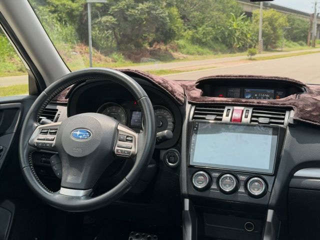 售 2013 Subaru Forester 2.0 XT Premium  熱血與實用兼具的日系渦輪全時四驅休旅！  第7張相片